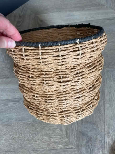 Photo of free Wicker basket / plant pot (201 Streatham High Road) #3