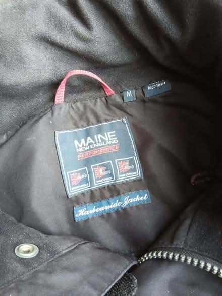 Photo of free Men's rain jacket, black, size medium (Enfield EN2) #2