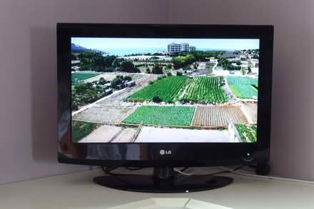 Photo of free 26" lcd tv (Johnby CA11) #2