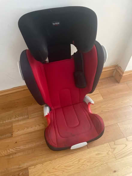 Photo of free Children’s Britax Car seat age 3-12 (Gerrards Cross SL9) #1