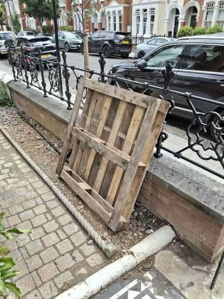 Photo of free Wooden pallet (Tooting SW17) #1