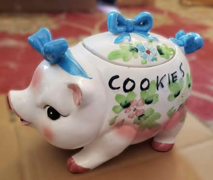Photo of free 1950's Pig Cookie Jar Japan (Front Royal) #1