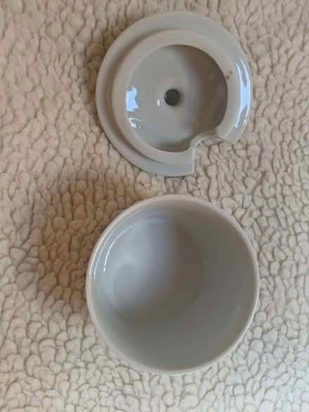 Photo of free Ceramic sugar bowl (Horspath OX33) #1
