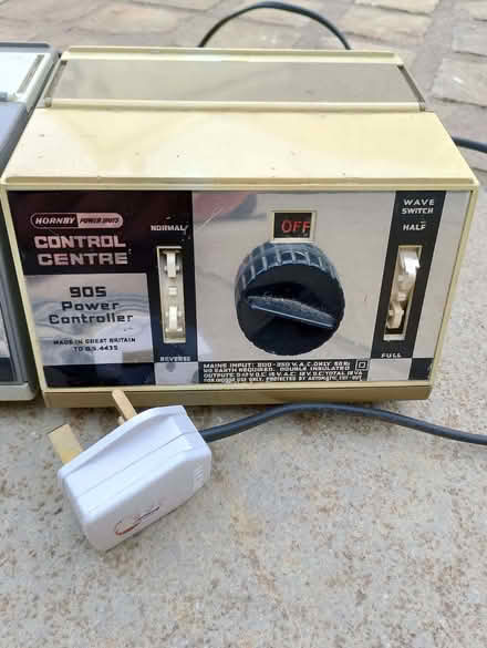 Photo of free Hornby Railway Power Supplies (Winster DE4) #4