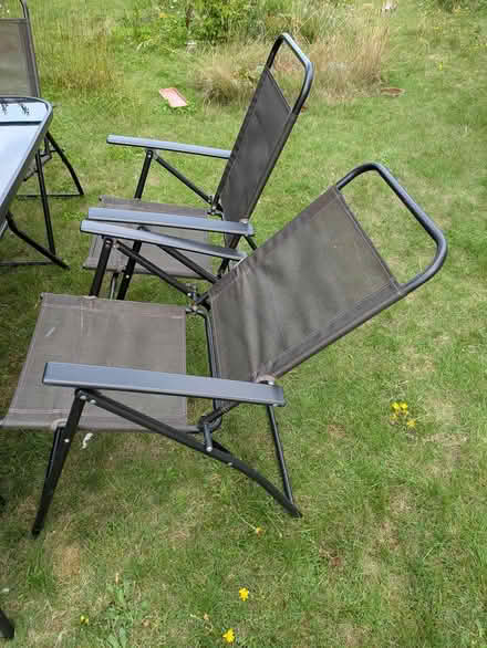 Photo of free Patio table & chairs (CT7) #1
