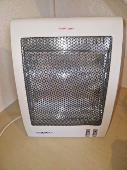 Photo of free Free standing electric heater (E17) #1