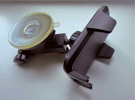 Photo of free Phone Holder for Car (Denby DE5) #3