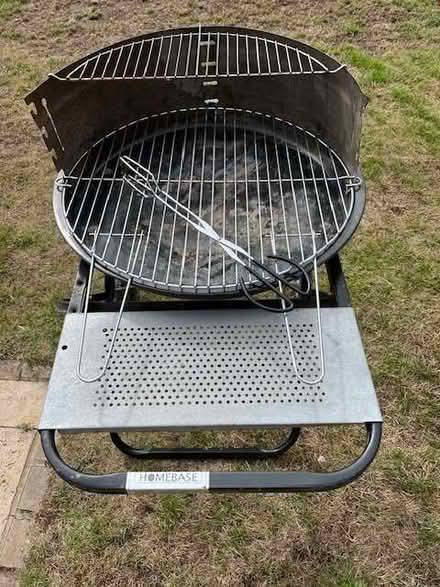 Photo of free Folding BBQ (Old Windsor SL4) #4