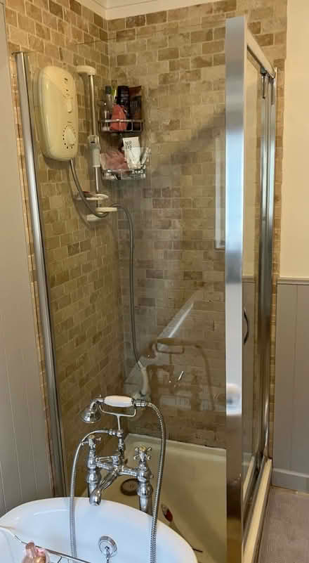 Photo of free Shower enclosure (Wickford SS12) #2