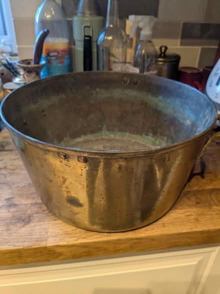 Photo of free Brass pot (Caldecott OX14) #1