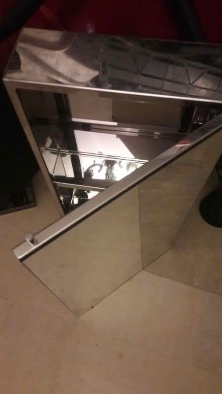 Photo of free Bathroom mirror box (Kings cross N1C) #2