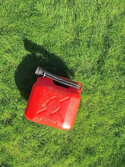 Photo of free 5 litre petrol can (GU10) #1