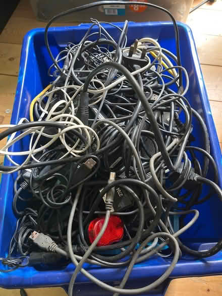 Photo of free Various leads (MK45) #1
