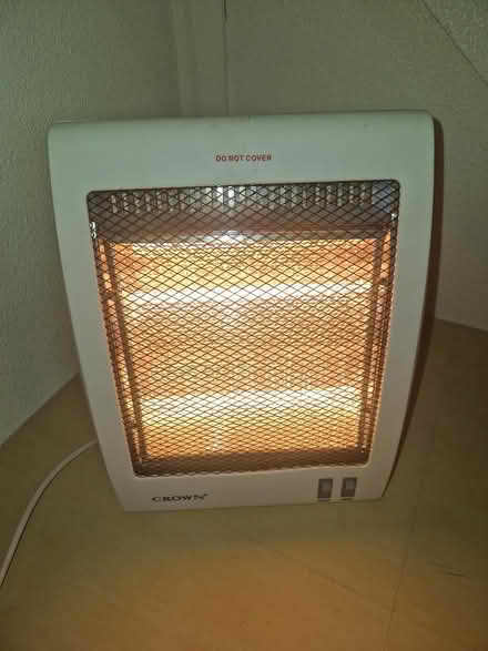 Photo of free Free standing electric heater (E17) #2