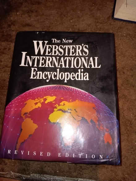 Photo of free Encyclopaedia (LU1 Luton parktown) #1