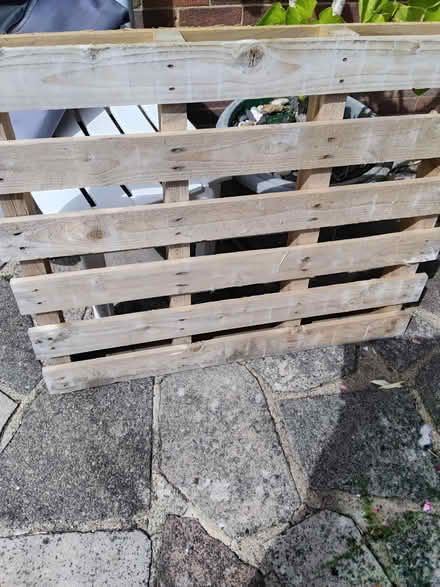Photo of free Wooden pallet (Eastcote HA4) #1