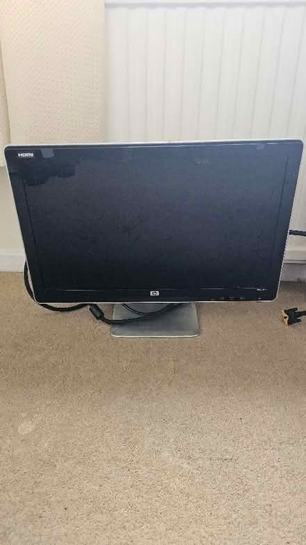 Photo of free HP 2159m LCD monitor (Surrey Heath GU15) #1