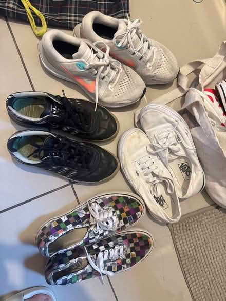 Photo of free woman shoes (SE20 7LH) #1