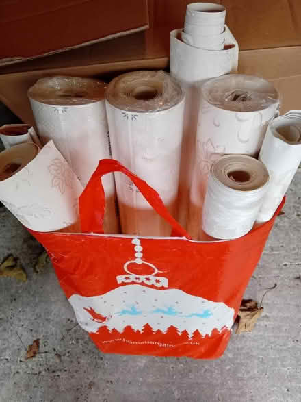 Photo of free Vinyl wallpaper (Goring-by-Sea BN12) #1