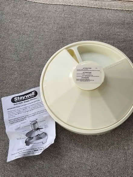 Photo of free Staywell Clockwork Operated Pet Feeder (Pershore WR10) #1