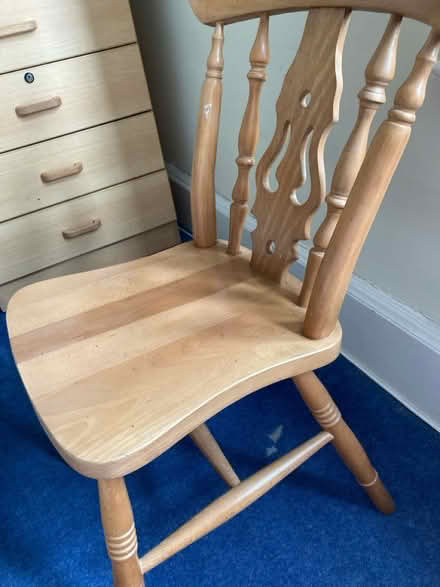 Photo of free Wooden chair (Finchley road statio) #2