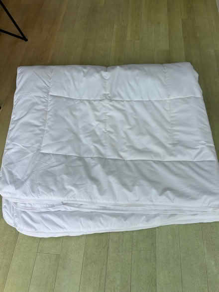 Photo of free Mattress topper (Earlsfield SW18) #1