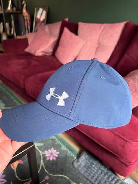 Photo of free Navy golf cap (Wokingham RG40) #1
