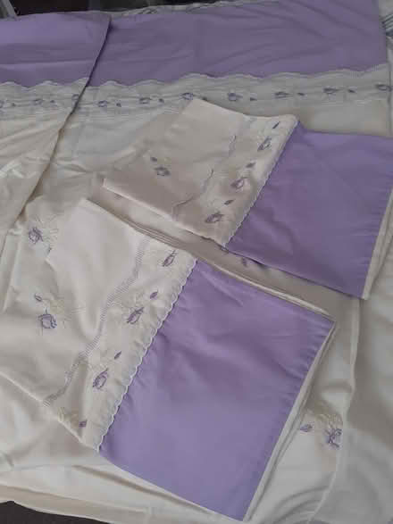 Photo of free Double duvet and 2 pillow cases (Styvechale, Coventry) #1