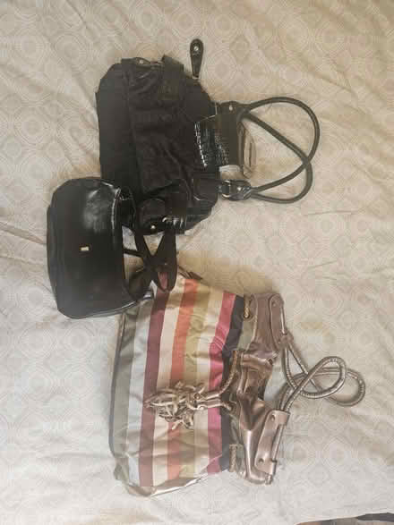 Photo of free 3 handbags (Turnpike Lane) #2