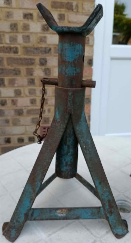 Photo of free Two heavy duty Axle stands BY Melco (Westmill SG5) #2