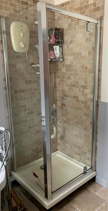 Photo of free Shower enclosure (Wickford SS12) #1