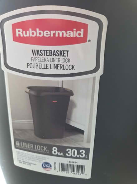 Photo of free Black garbage can (Aurora) #3