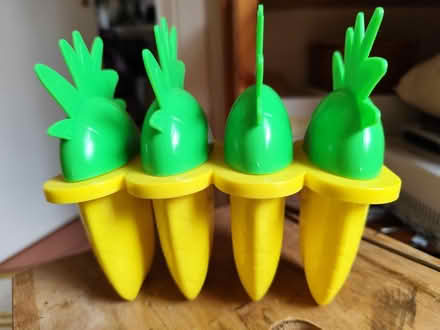 Photo of free Pineapple shaped ice lolly maker (Stepney Green, E1) #1