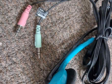 Photo of free Headphones (South Ockendon RM15) #2