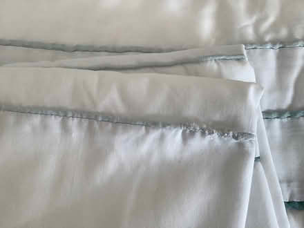 Photo of free King size duvet cover and 2 pillowcases (Corstorphine EH12) #2