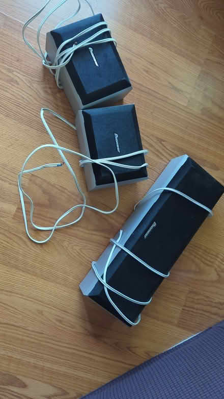 Photo of free PIONEER speakers (downtown sunnyvale) #1