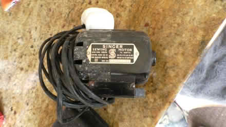 Photo of free Vintage SINGER SEWING MACHINE MOTOR (Blackpool FY1) #1