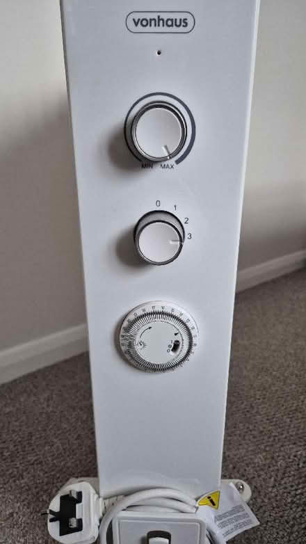 Photo of free Vonhaus oil filled radiator. (Figge's Marsh CR4) #3