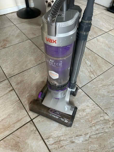 Photo of free Vax upright vacuum (SY4) #2