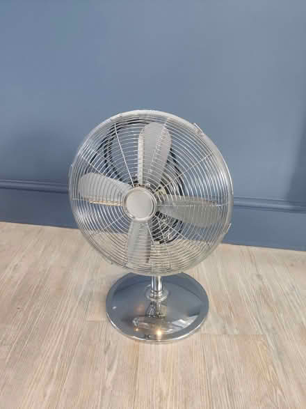 Photo of free Desk fan (Haringey N15) #1