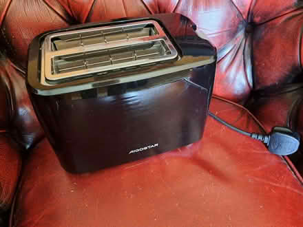 Photo of free Black toaster - like new (Southport PR8) #1