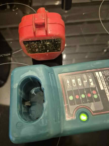 Photo of free Makita DC1804T Battery Charger (7.2V–18V NiMH/NiCd) (Holmer Green HP15) #2