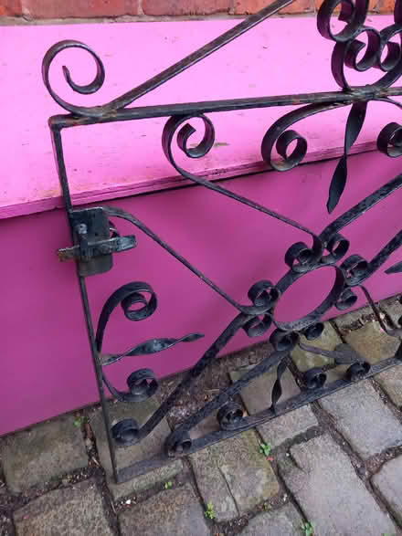 Photo of free Traditional iron garden gate (Edgeley SK3) #3