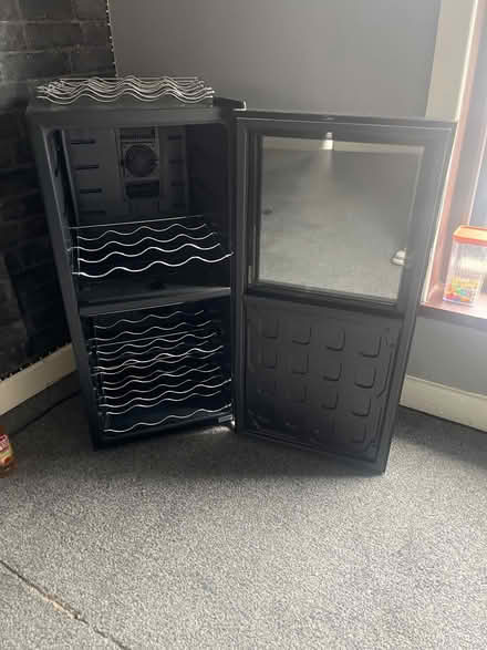 Photo of free drinks fridge (WN71DR) #1