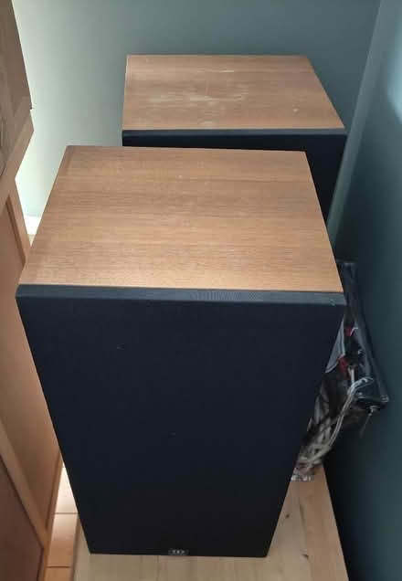 Photo of free Monitor (that's the brand - pre-pc era 🤣) speakers (Penwortham PR1) #1