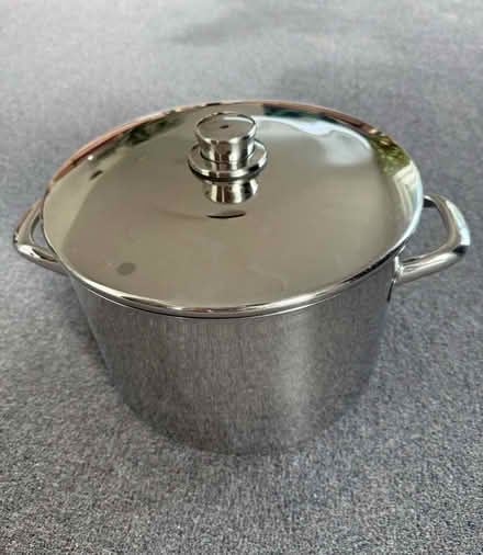 Photo of free Saucepan with Lid (Berkhamsted HP4) #1