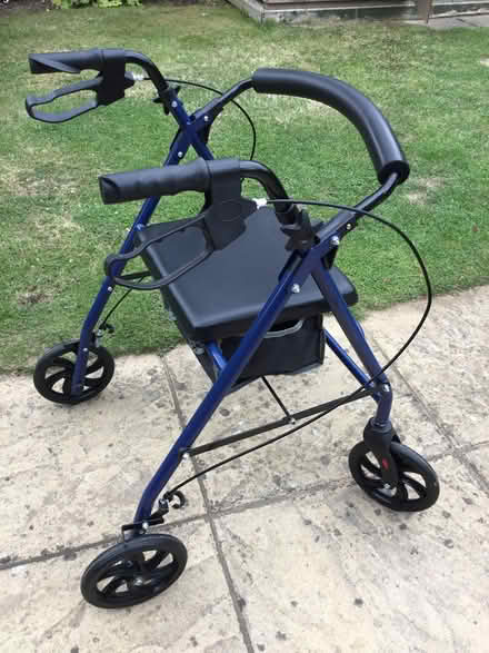 Photo of free Walking aid - Rollator with padded seat (Moulsham CM2) #3