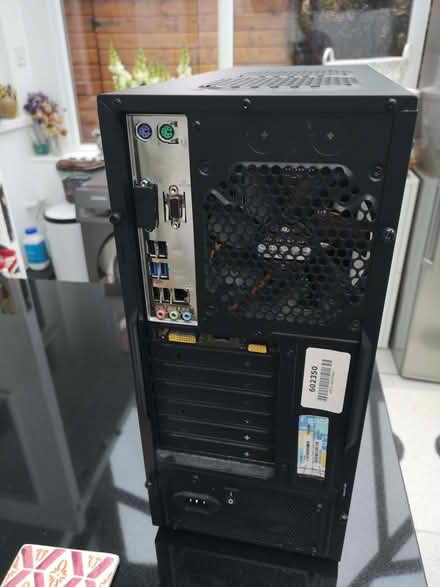 Photo of free Desktop pc - no hard drive (Upper Walthamstow E17) #1