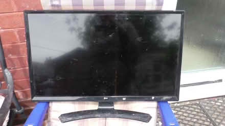 Photo of free LG 32" TV TELEVISION - No Leads or Remote (Blackpool FY1) #1