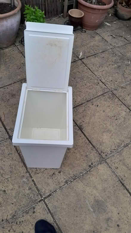 Photo of free White IKEA bin (Dartford DA1) #1
